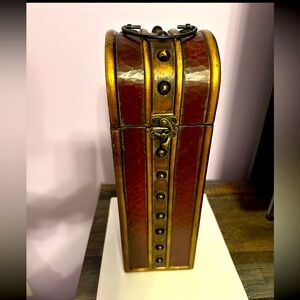 Vintage Wine Bottle Holder